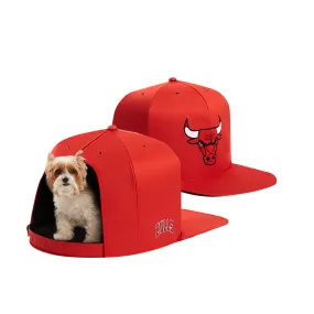 CHICAGO BULLS NAP CAP PREMIUM DOG BED