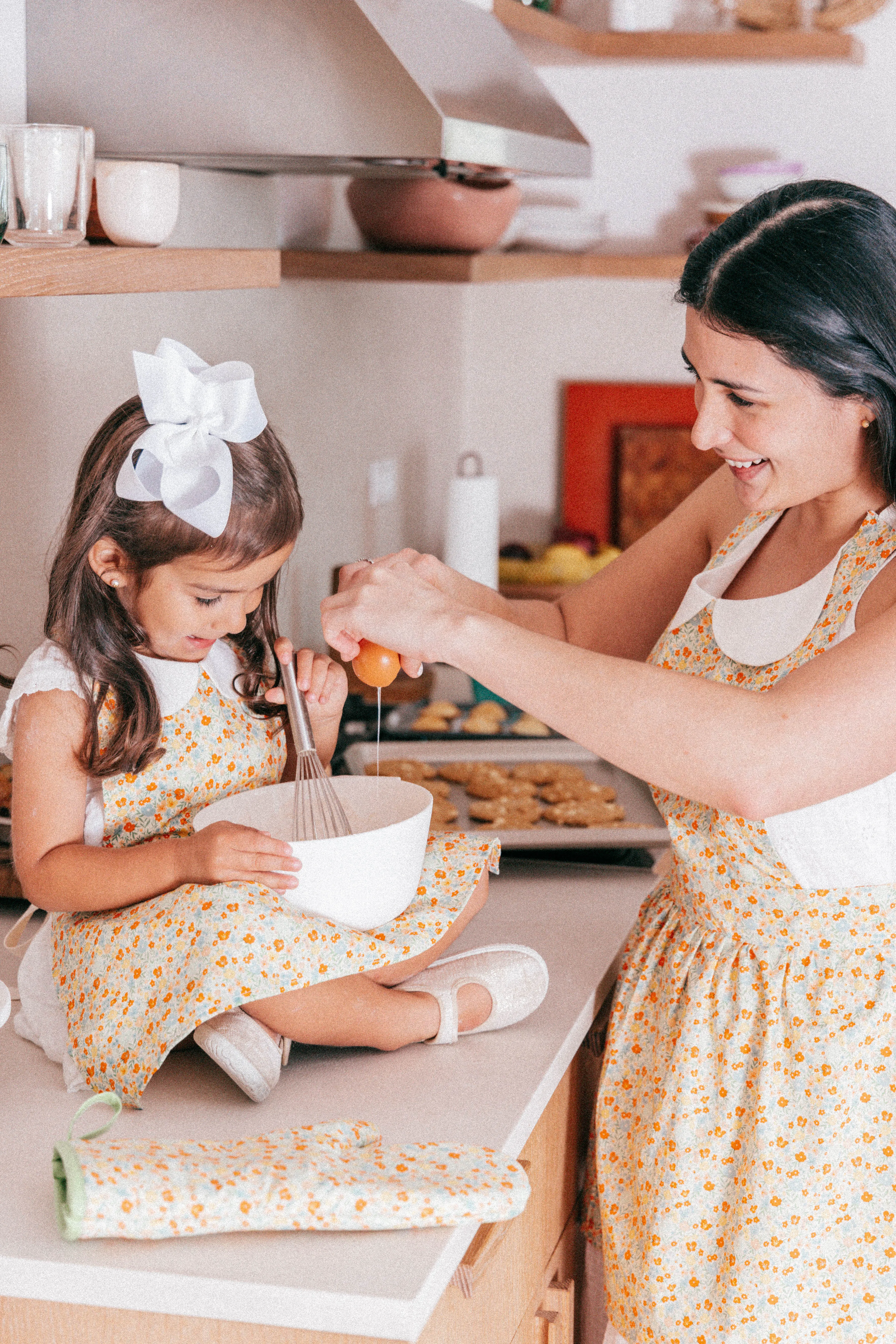 Child's Gidget Apron Flower Field