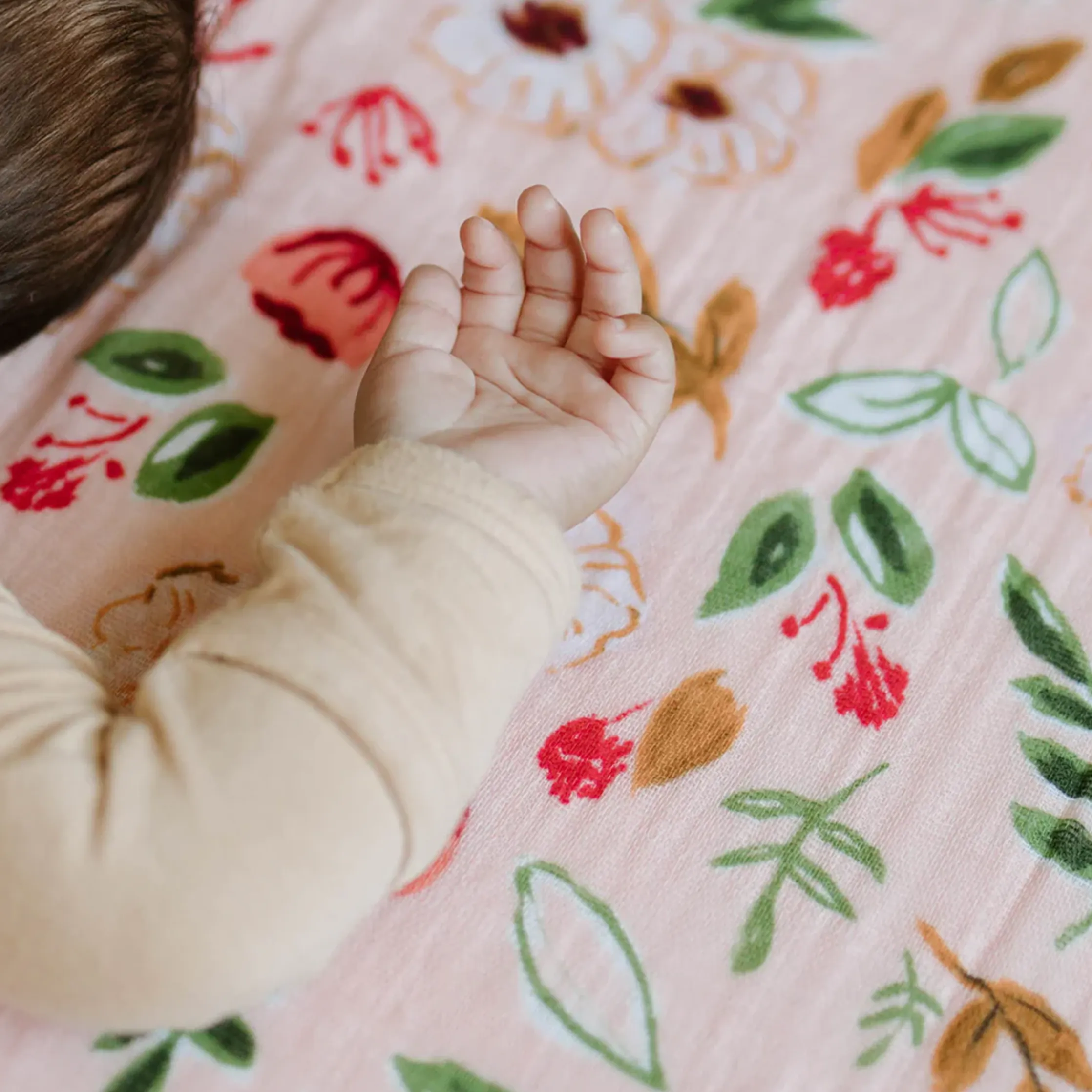 Cotton Muslin Crib Sheet - Vintage Floral