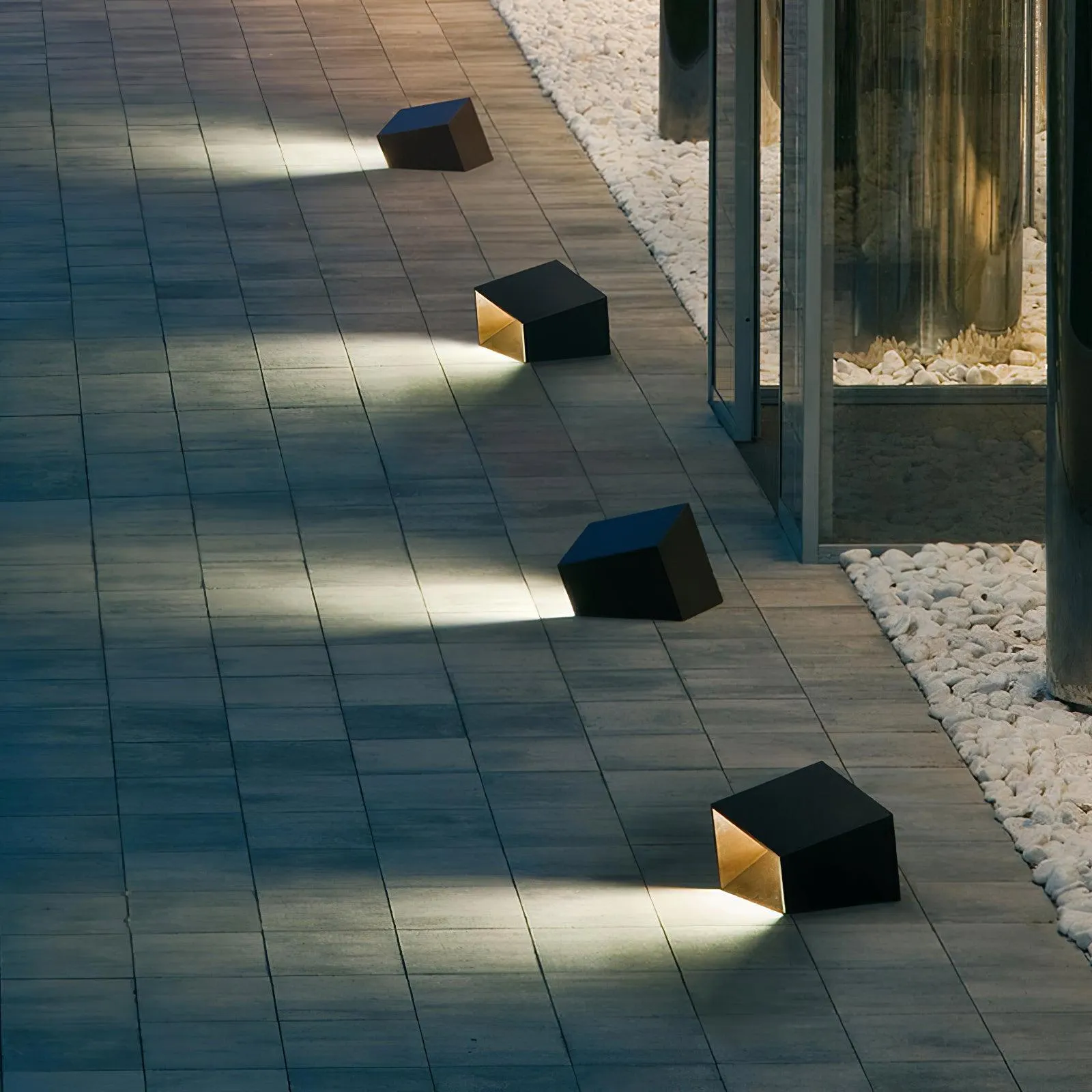 Cube Garden Outdoor Light