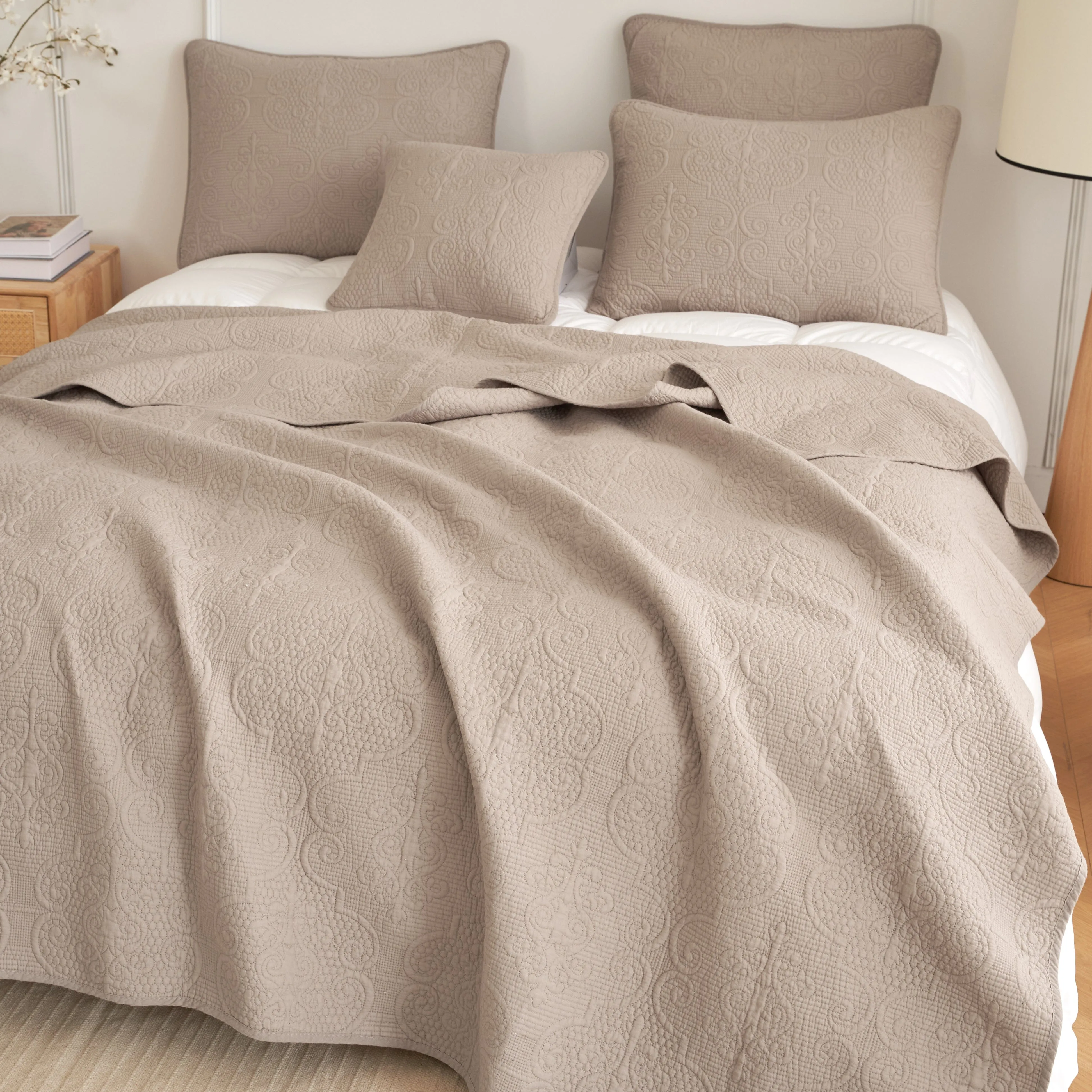 DaDa Bedding Neutral Taupe Beige Sandy Elegant Matelasse Cotton Quilted Bedspread Set (JHW-585)