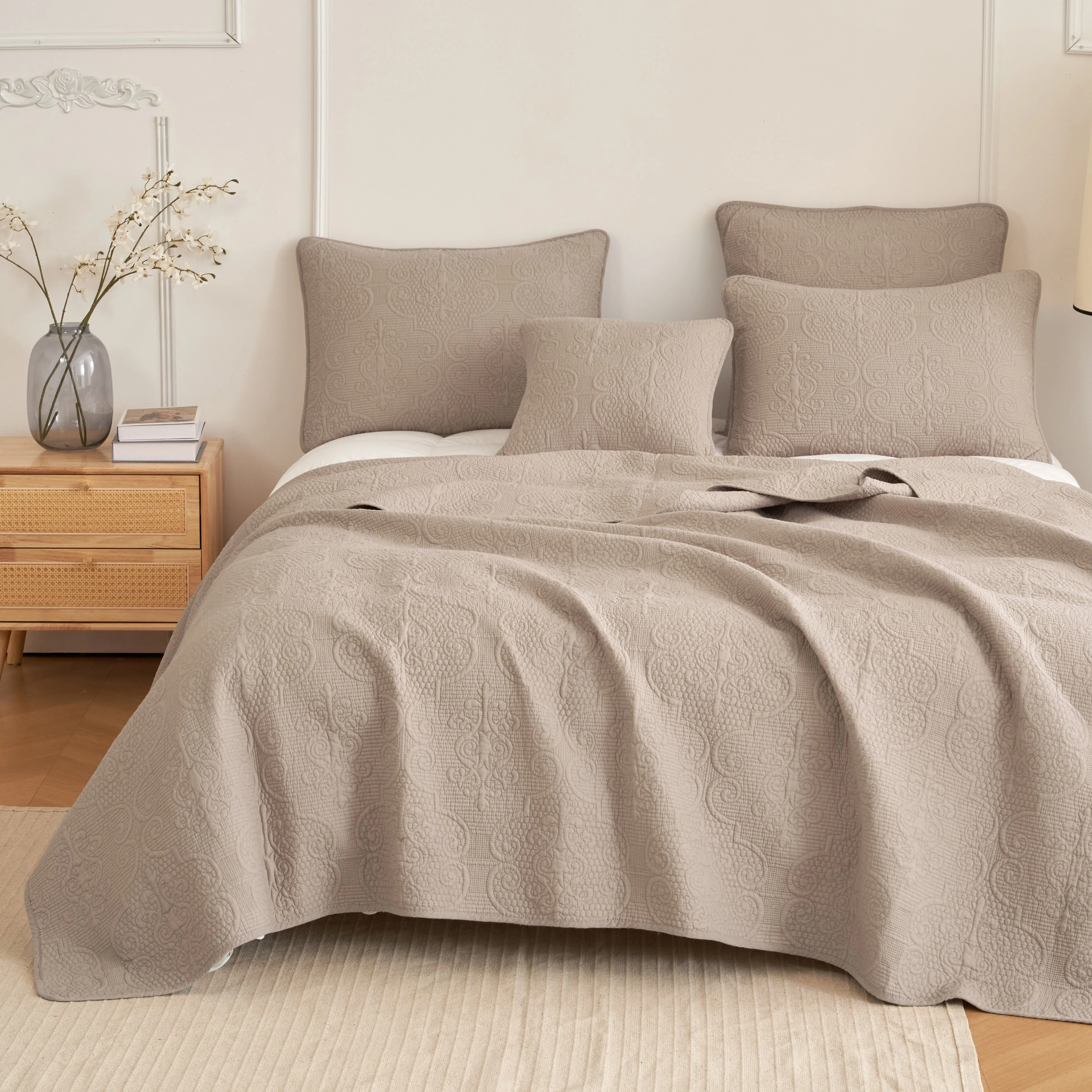 DaDa Bedding Neutral Taupe Beige Sandy Elegant Matelasse Cotton Quilted Bedspread Set (JHW-585)