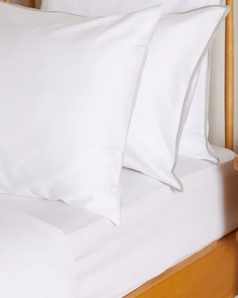 Foxford White Fitted Sheet 300TC Percale