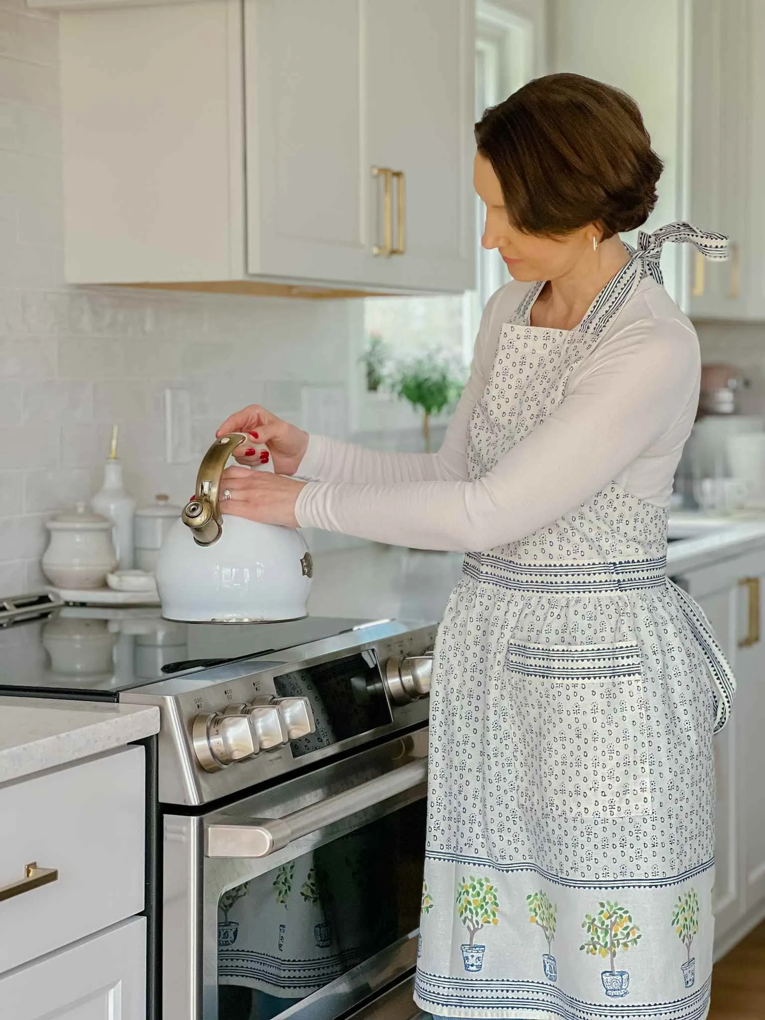 Lemon Topiary Apron