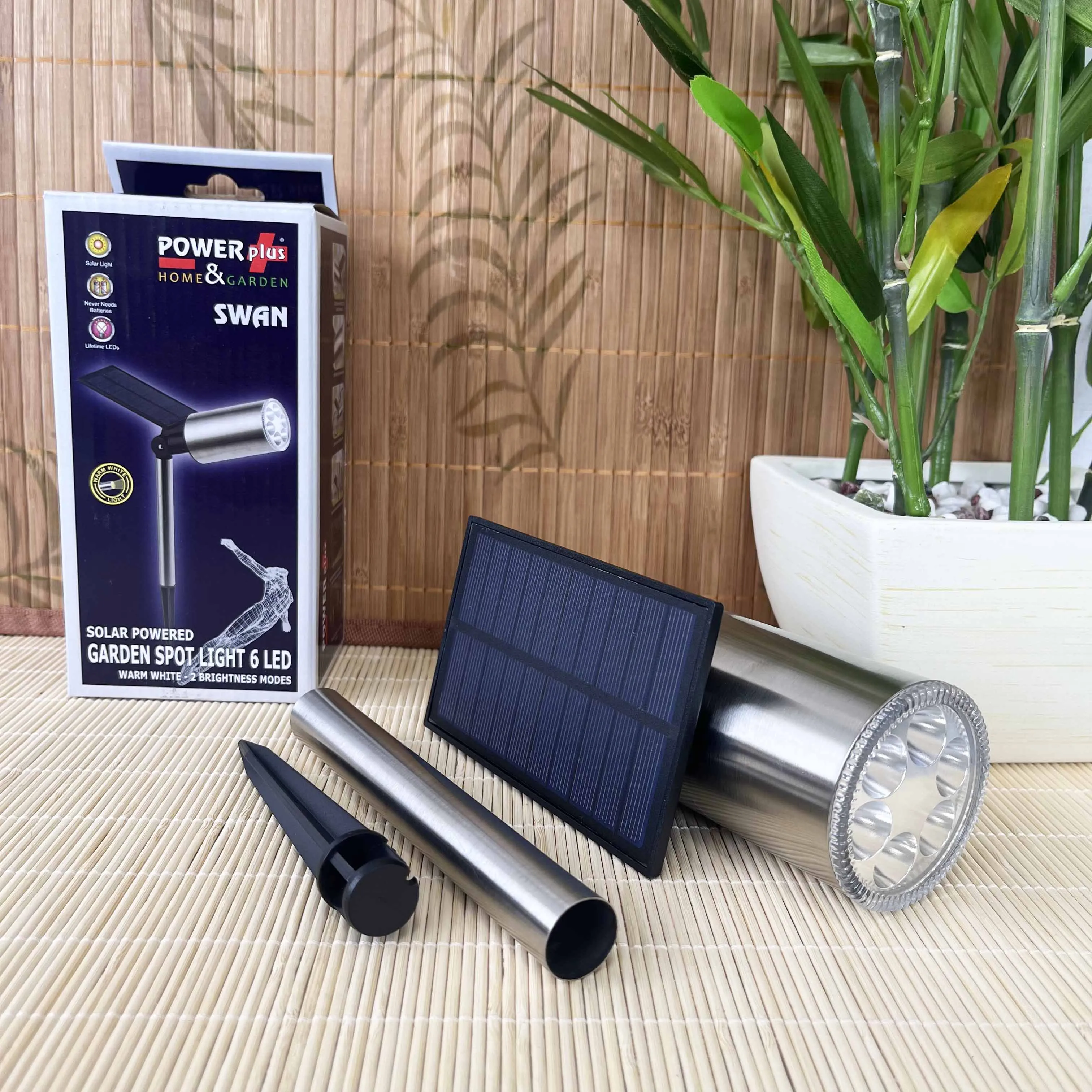 PowerPLUS Swan 6 LED Solar Garden Spotlight