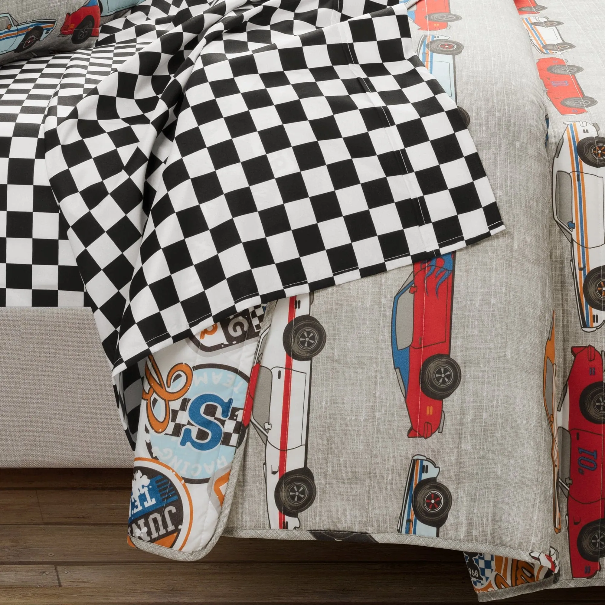 Race Cars Reversible Quilt Set   Sheet Set Combo