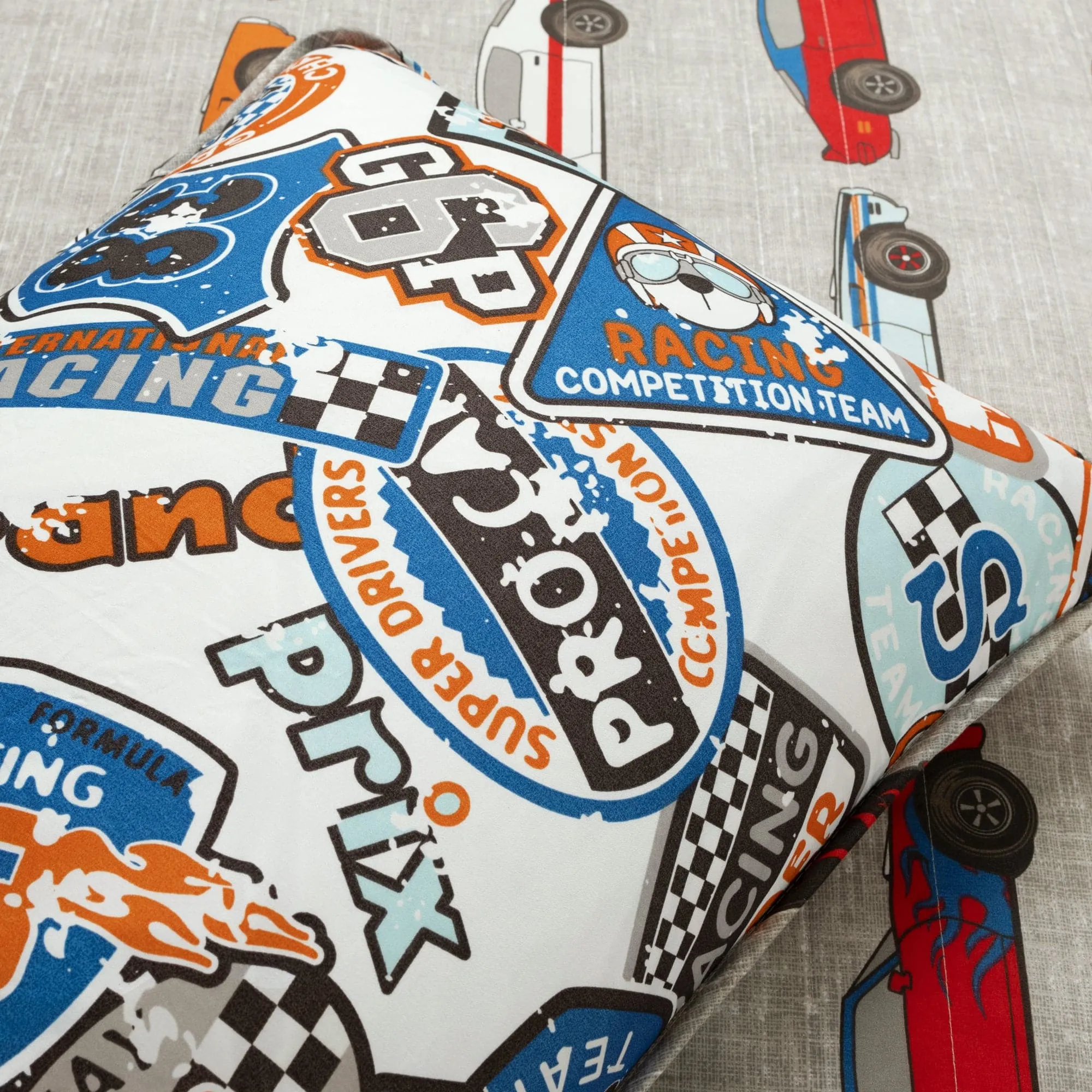 Race Cars Reversible Quilt Set   Sheet Set Combo