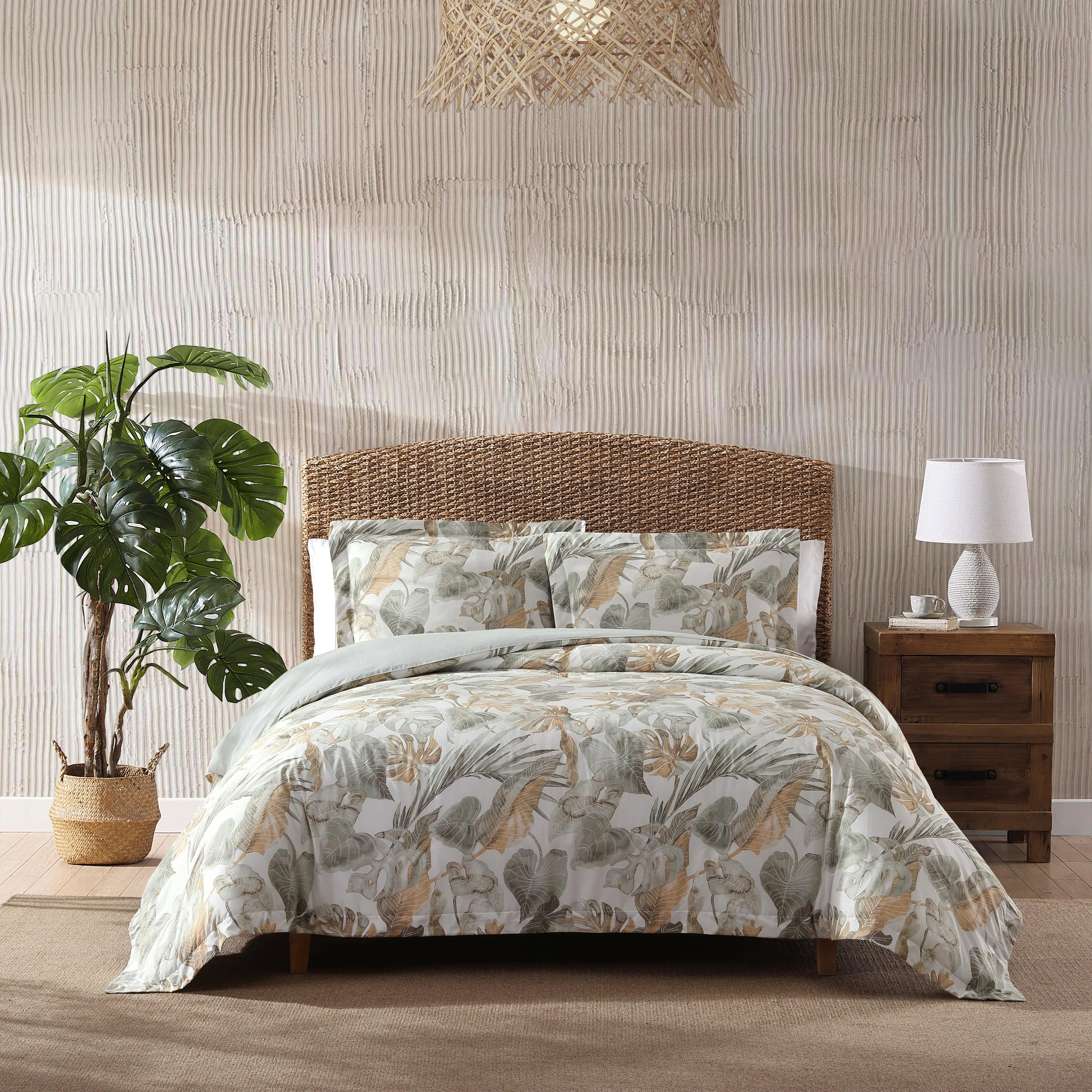 Raw Coast Green Quilt Cover Set by Tommy Bahama