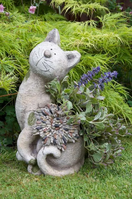 Sitting Cat Pebble Planter