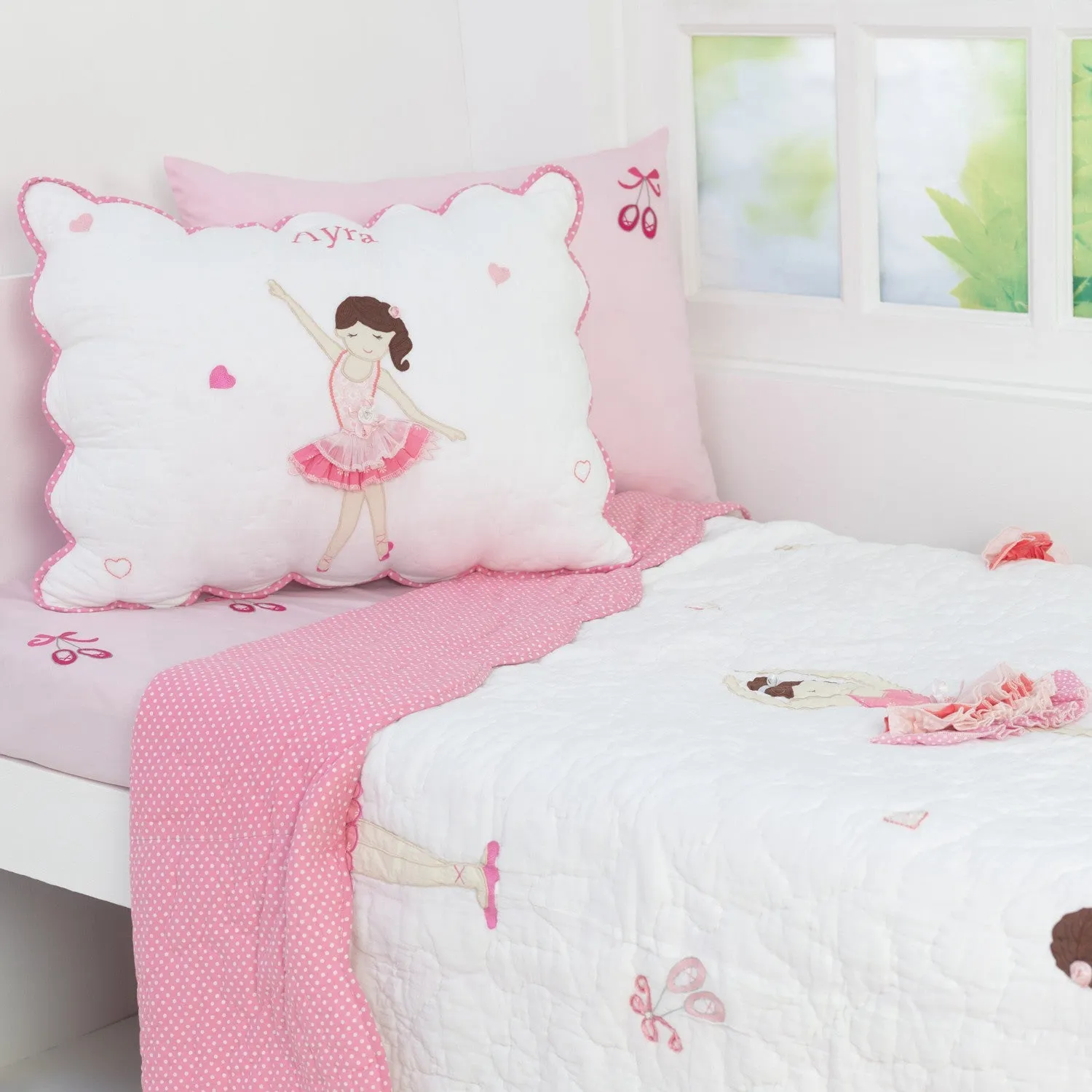 Twirls n Swirls Kids Bedding Set <br> With Free Personalisation, Ages 3 to 15